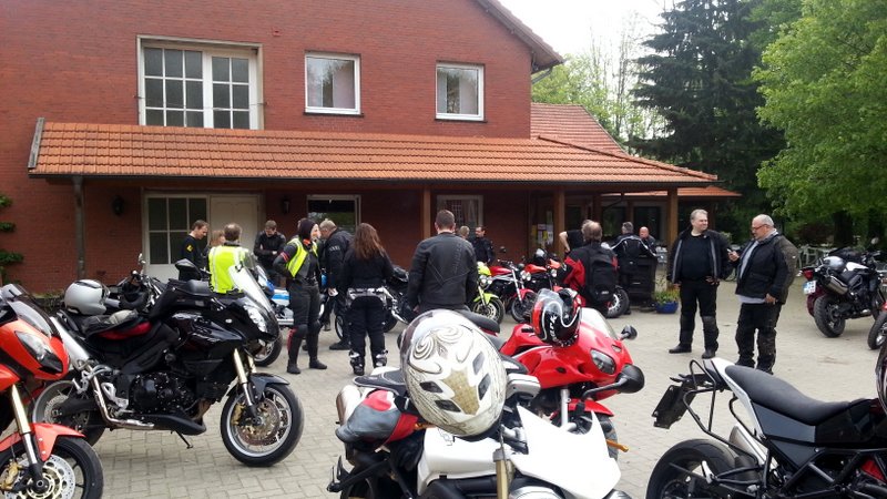 gallery_17041_3635_97045.jpg