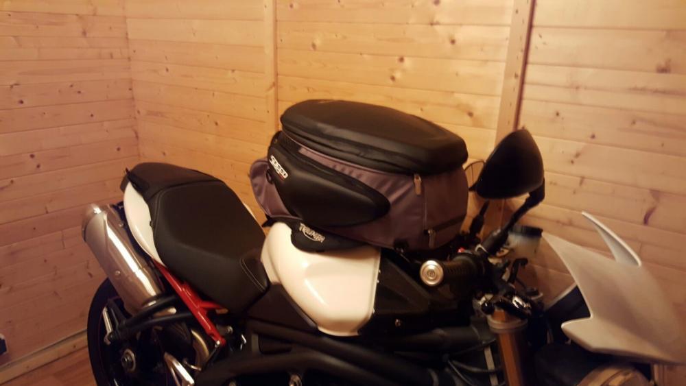 Speed R_Bild03_Tankrucksack.jpg