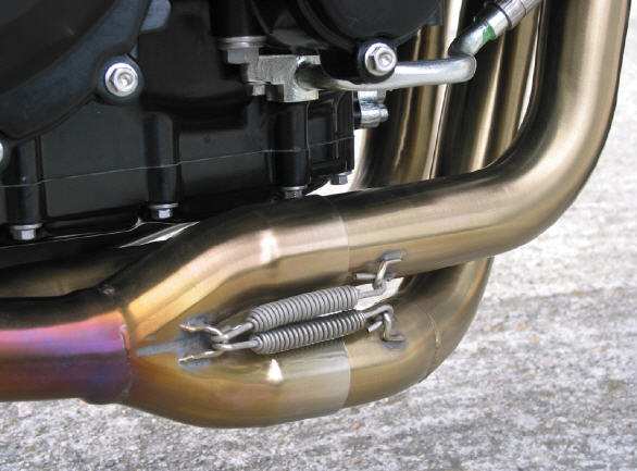 bilder_der_triumph_Speedtriple_mit_über_165_PS_am_Hinterrad_4.jpg