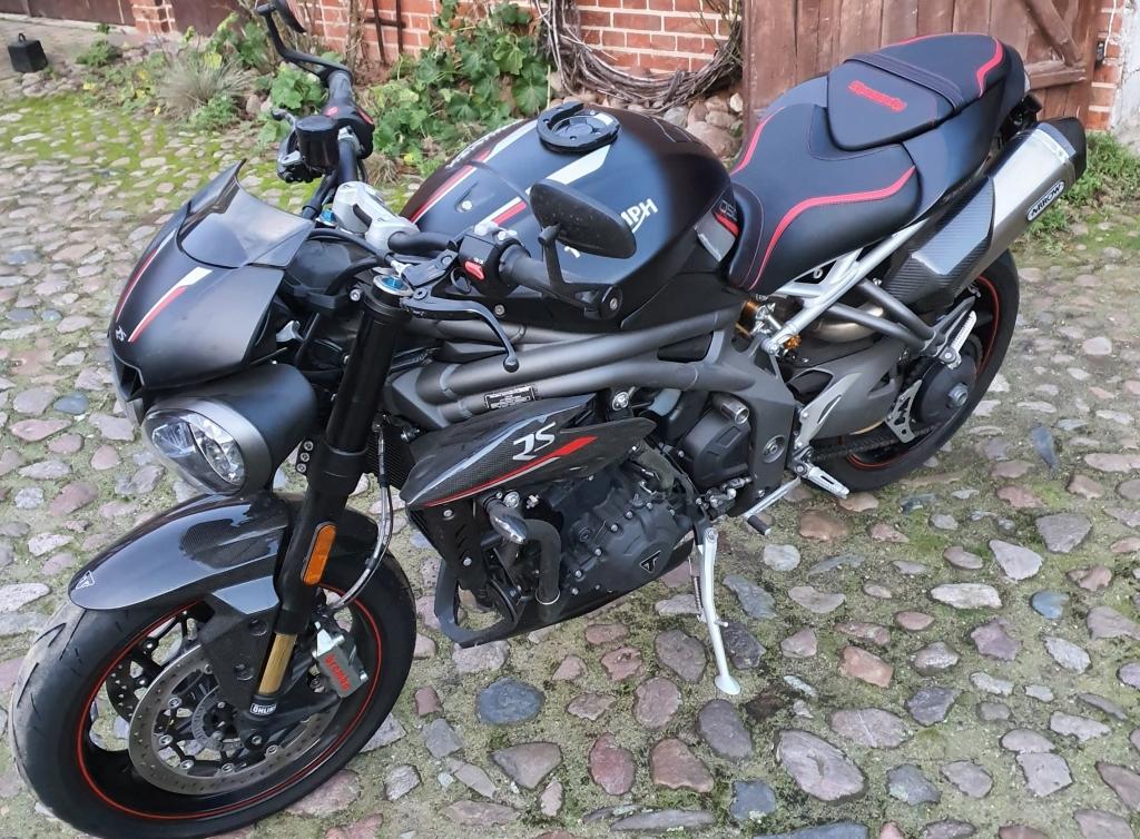 Speed Triple RS 2019 matt Lack Probleme NN01 NN02 2016 T5net Forum
